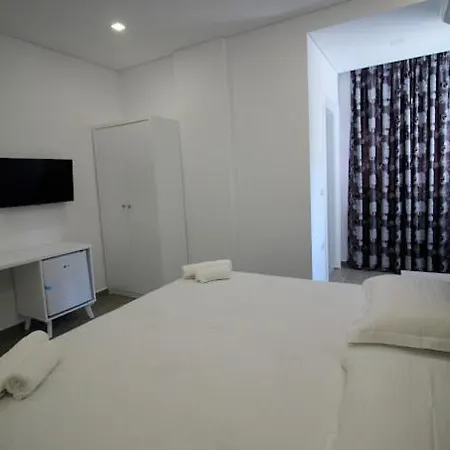 Edina By Hp Hotel