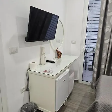 Edina By Hp 4* Sarande