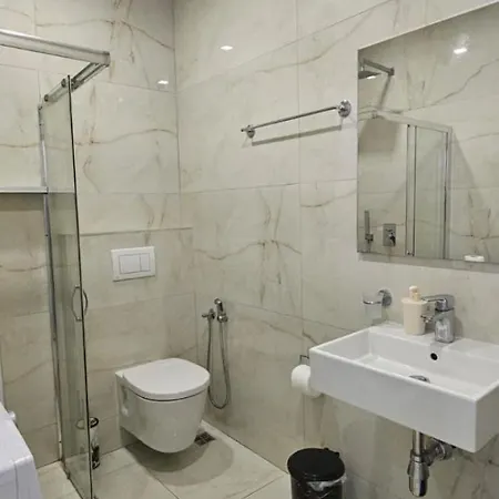 Hotel Edina By Hp Sarandë