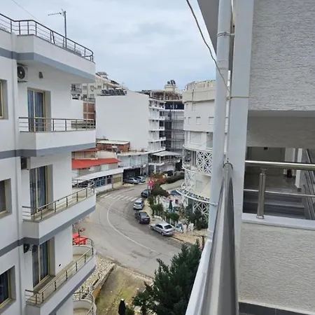 Hotel Edina Apartments By Hp Hotel 4*