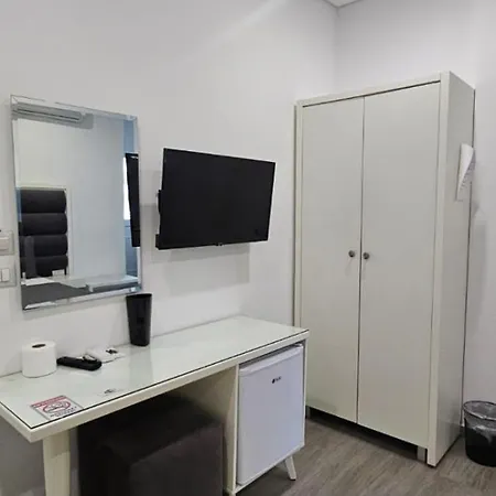Hotel Edina Apartments By Hp 4* Sarande