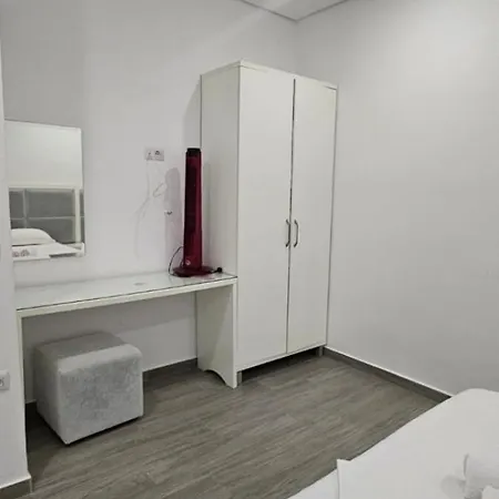 Hotel Edina Apartments By Hp Hotel Sarande